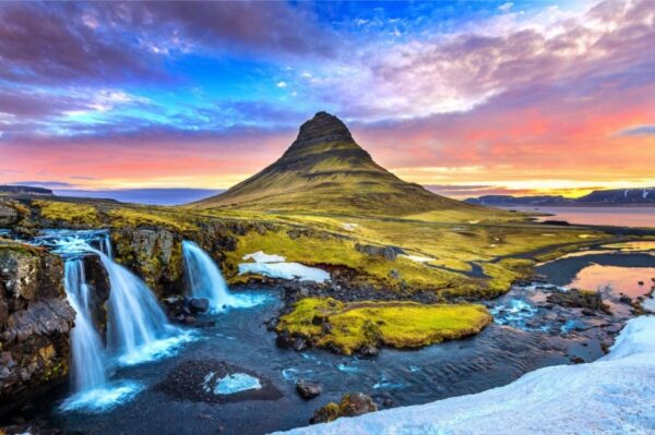 Win a £1500 Iceland Holiday